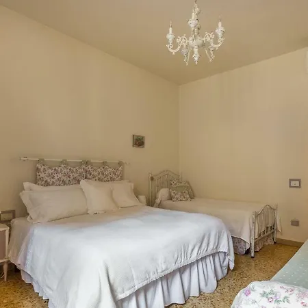 Casa Laura * פירנצה